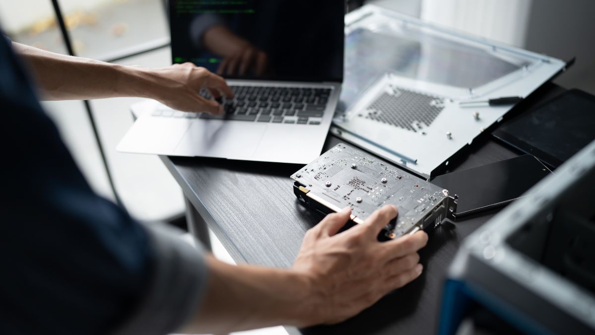 Can we do without giants like Amazon Web Services, Microsoft Azure, or Google Cloud?